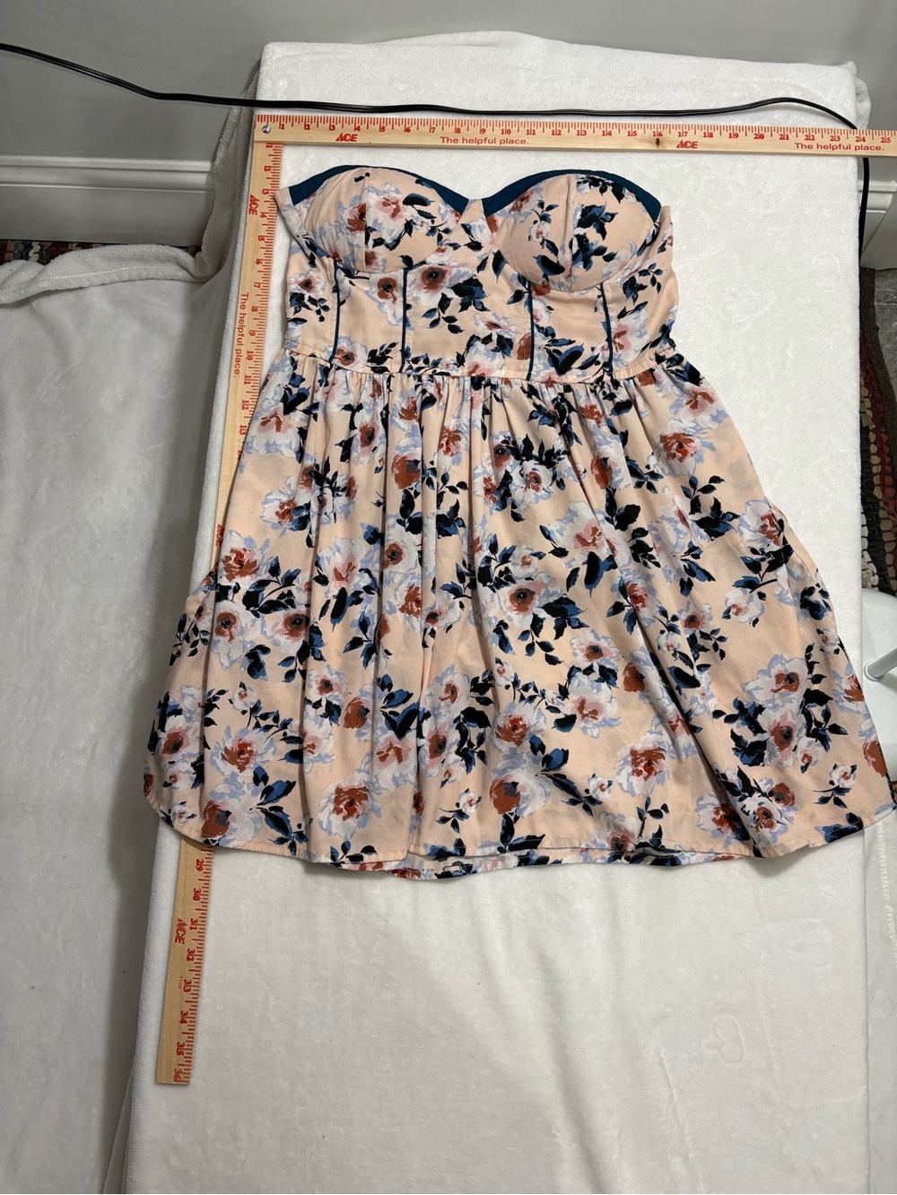 Band of Gypsies Peach Floral Strapless Women’s Dress with Navy Accents